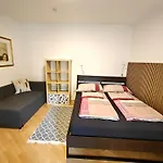 Evas Lendflat - Zentral Und Ruhig 아파트